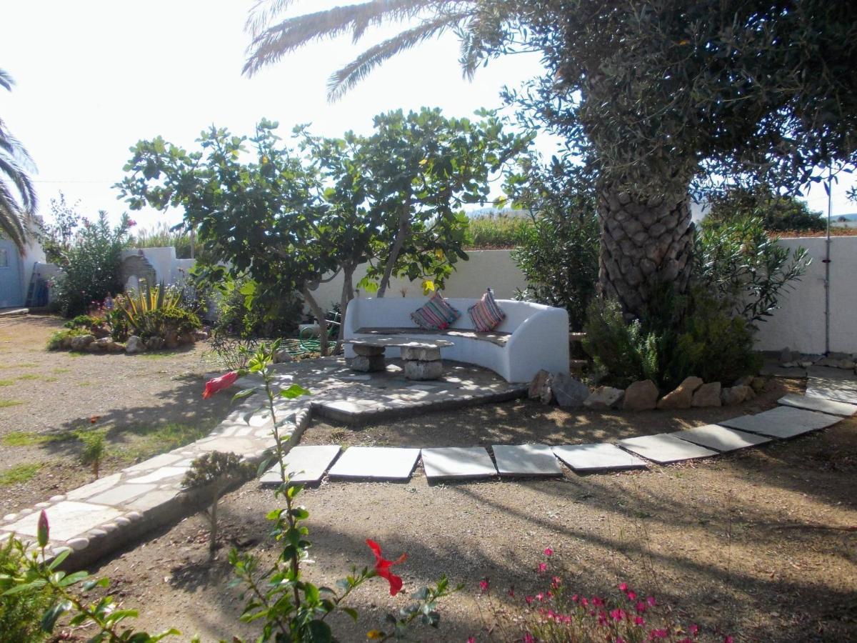 Nyfes Traditional Boutique Frosyni Skyros Bagian luar foto