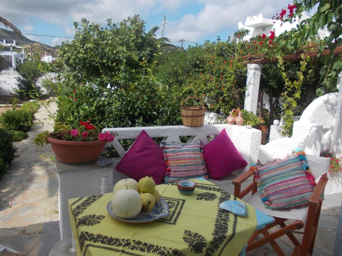 Nyfes Traditional Boutique Frosyni Skyros Bagian luar foto
