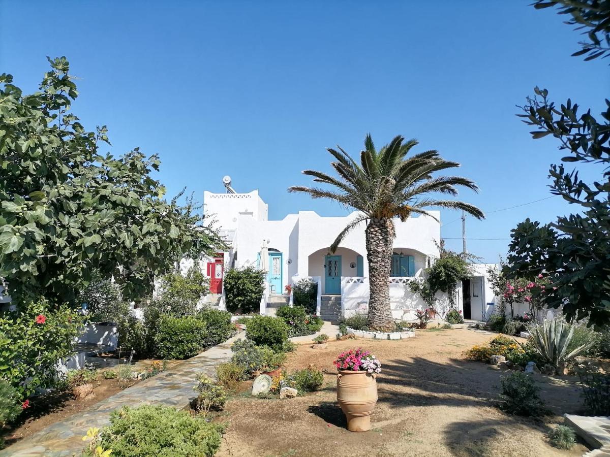 Nyfes Traditional Boutique Frosyni Skyros Bagian luar foto