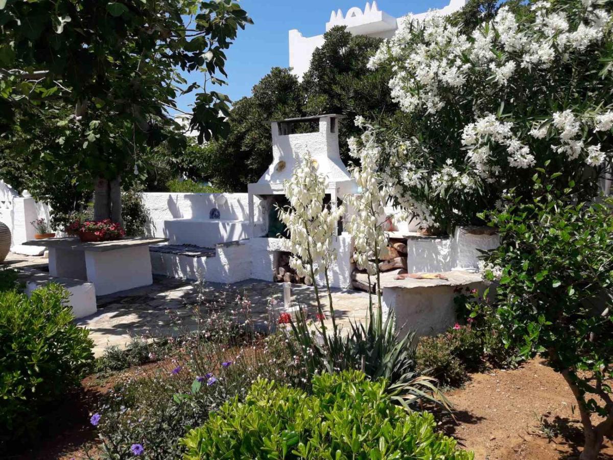 Nyfes Traditional Boutique Frosyni Skyros Bagian luar foto
